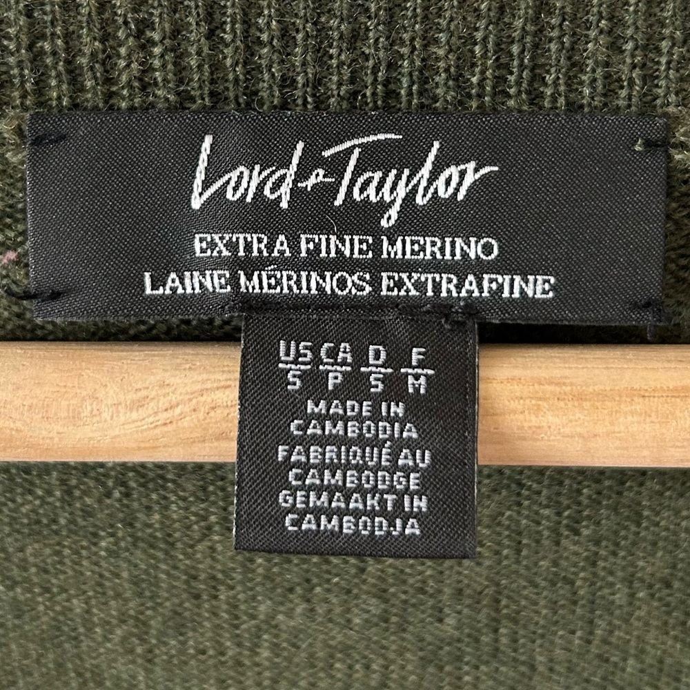 Lord and Taylor merino sweater - Picture 3 of 3